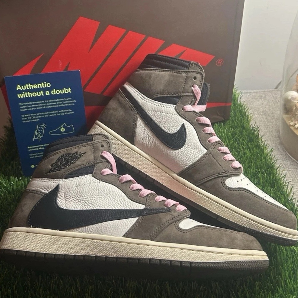 Nike Air Jordan 1 Retro OG x Travis Scott High Mocha